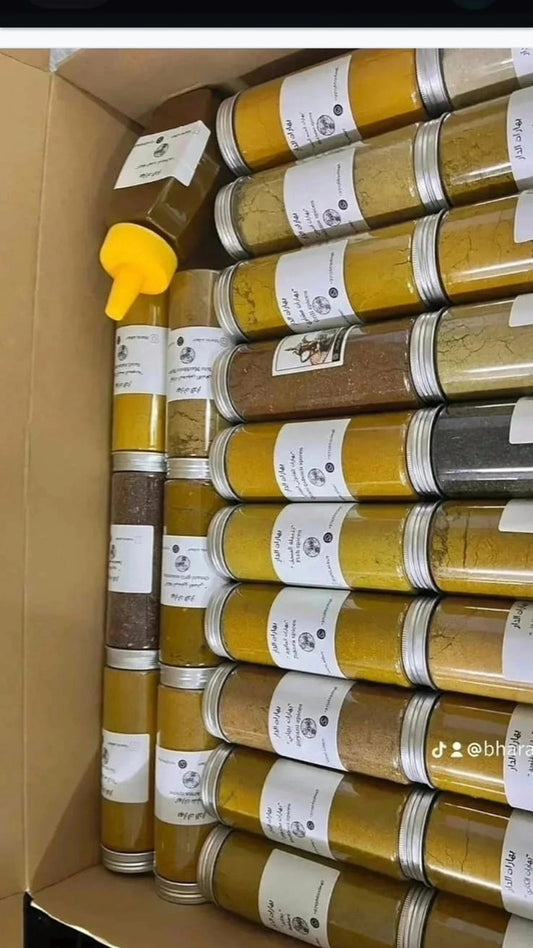 27نوع من البهارات المنوعه ممكن اختيار الأنواع بتواصل على الواتس اب حجم العلبه 350ml